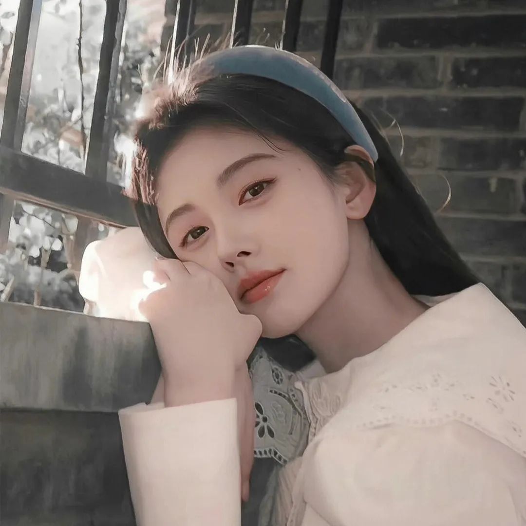 头像 | 治愈女生头像 | 挣钱就好，其他都俗。